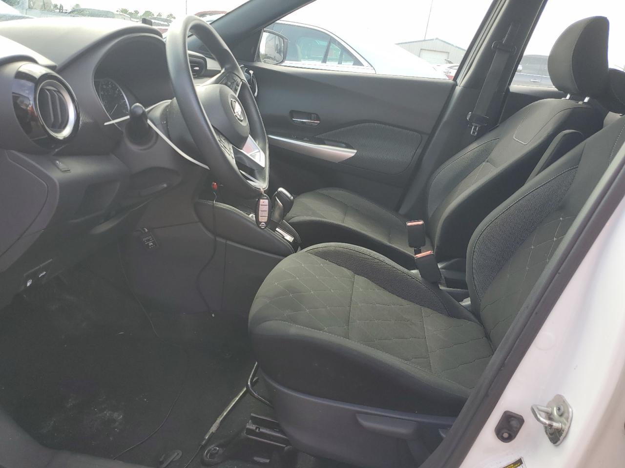 2018 Nissan Kicks S - Image 7