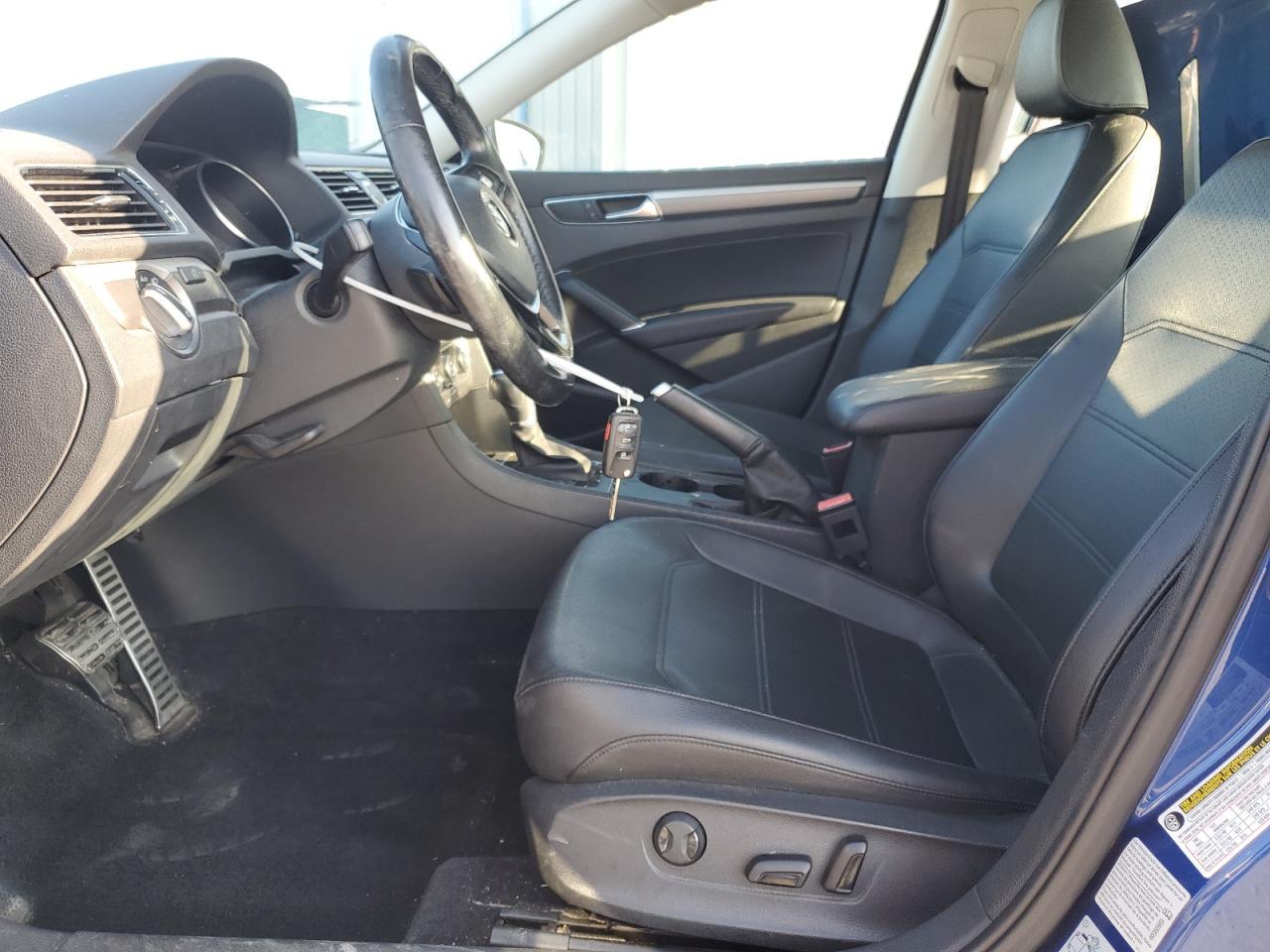 2017 Volkswagen Passat R-Line - Фото 7