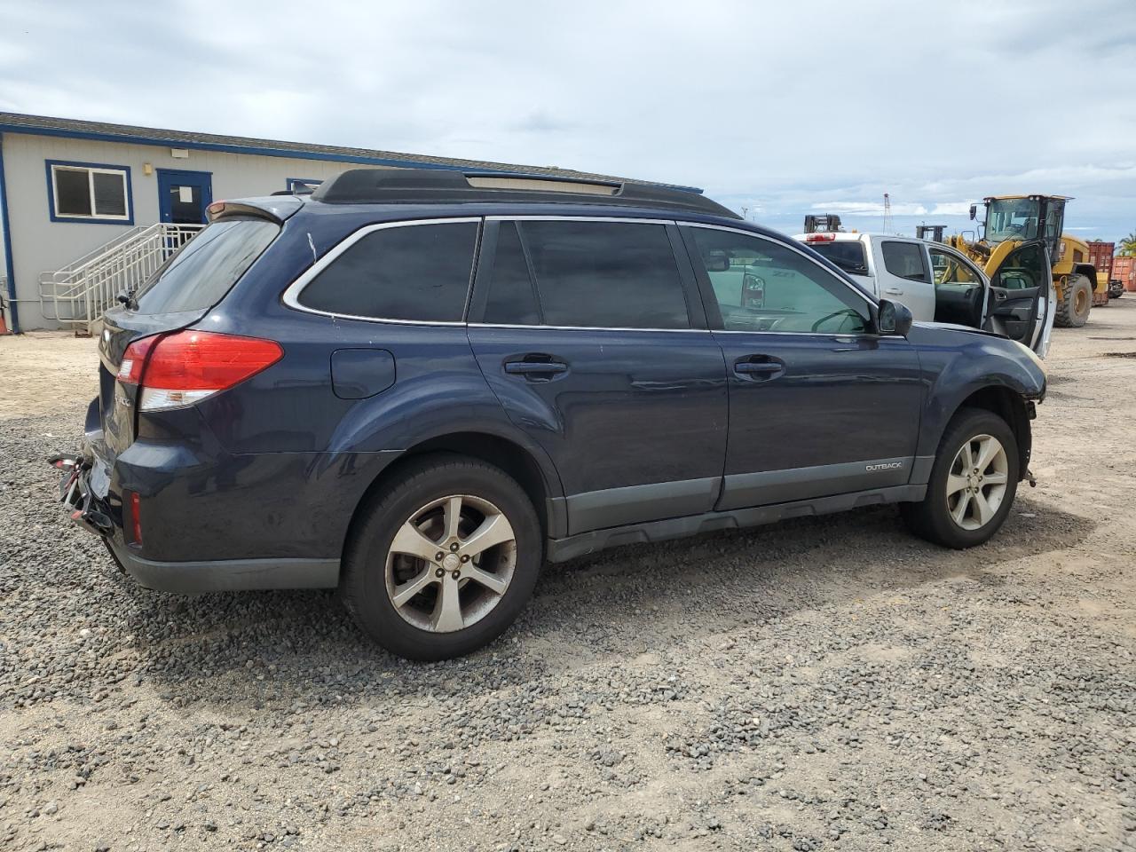 2013 Subaru Outback 3.6R Limited - Фото 3