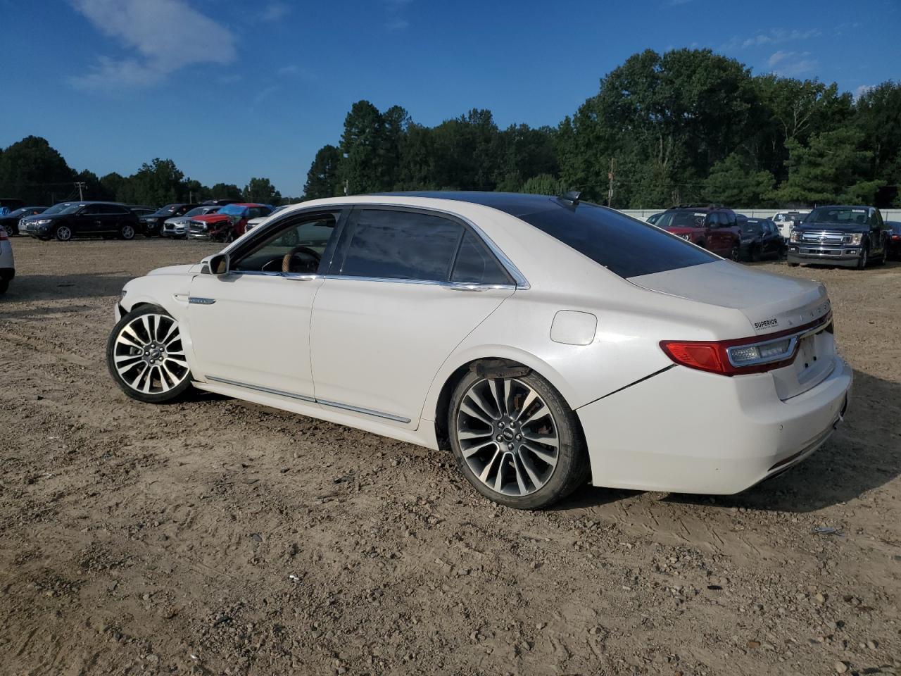 2018 Lincoln Continental Select - Фото 2