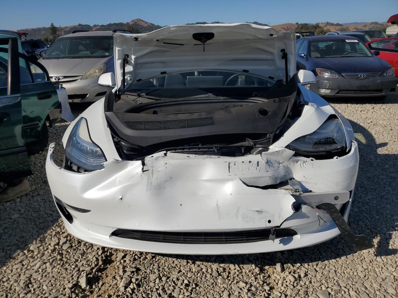 2020 Tesla Model 3 - Фото 5