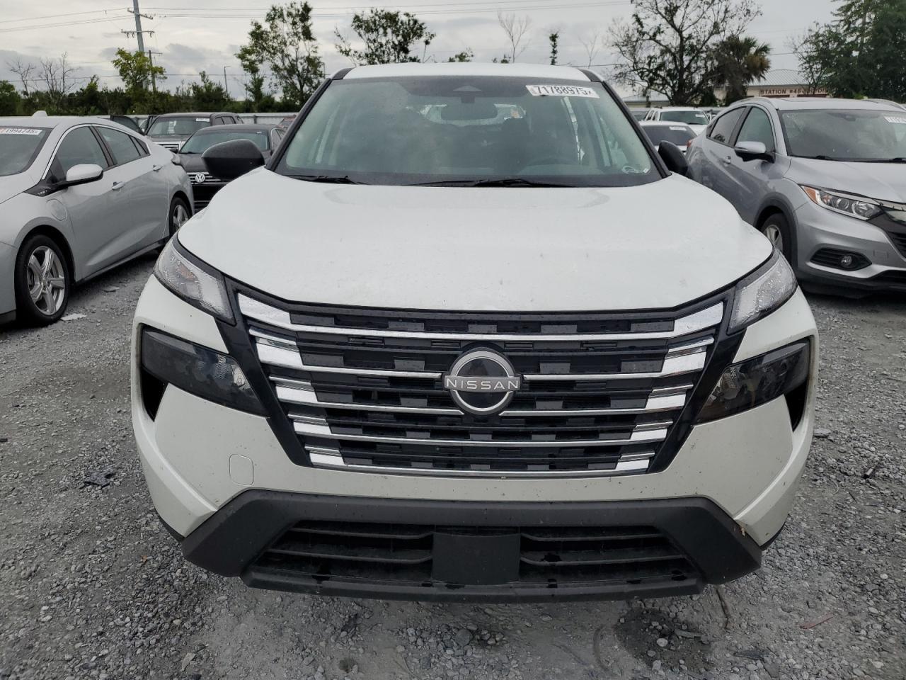 2025 Nissan Rogue S - Фото 5