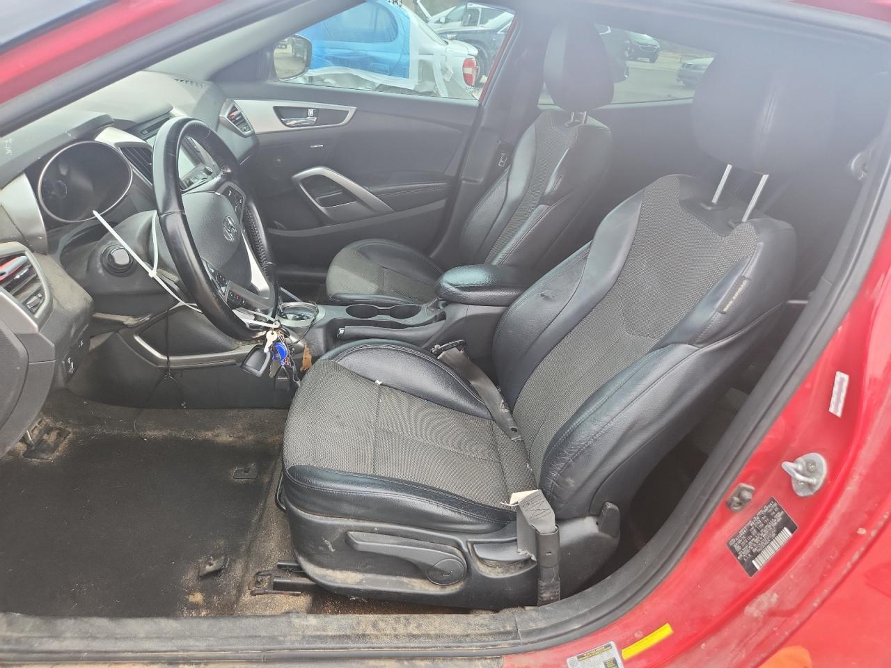 2015 Hyundai Veloster - Фото 7