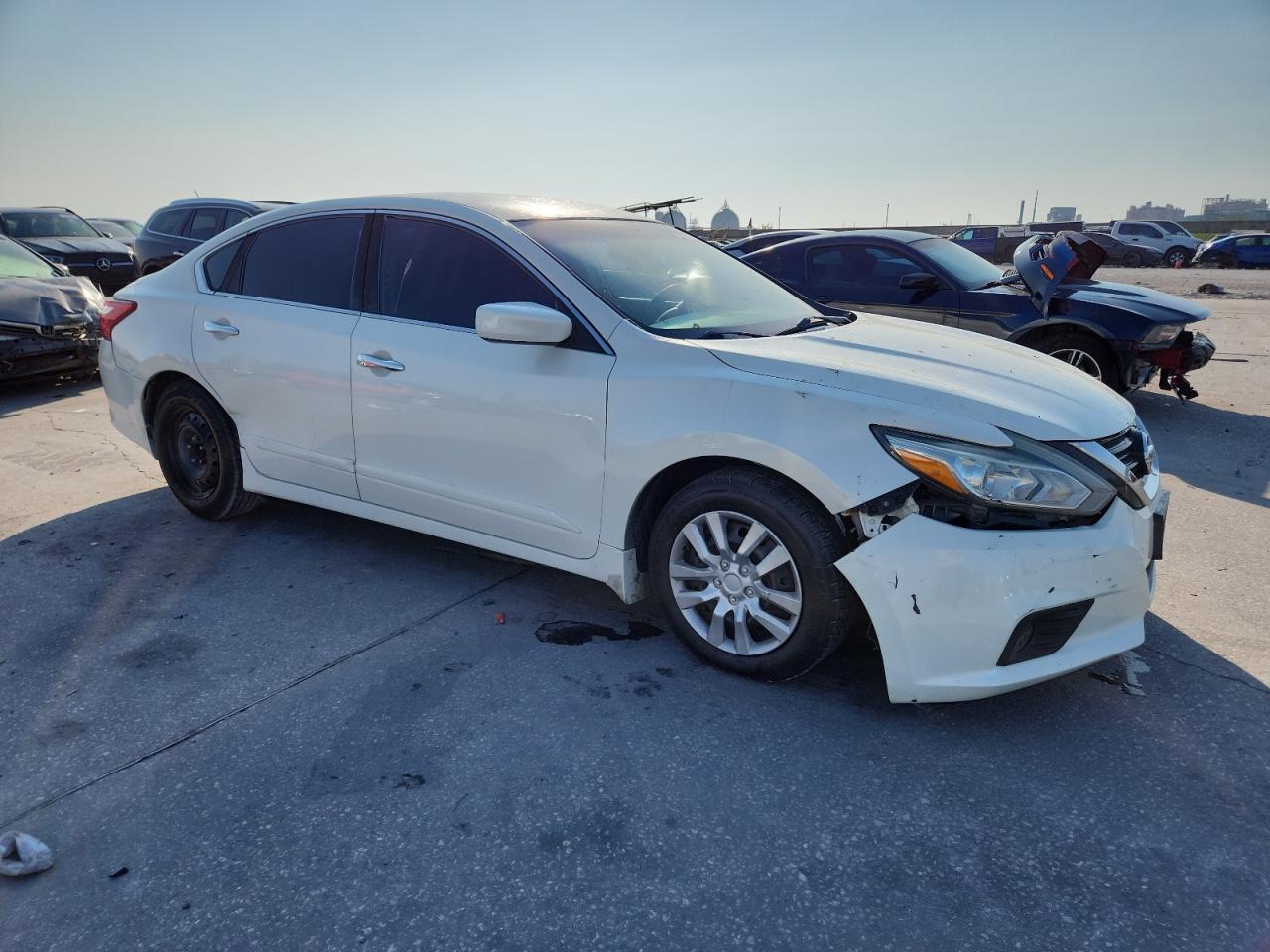 2017 Nissan Altima 2.5 - Image 4