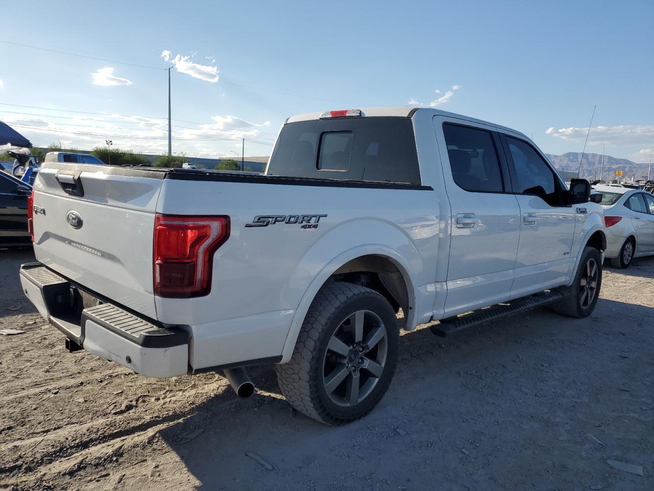 2015 Ford F150 Supercrew - Фото 3