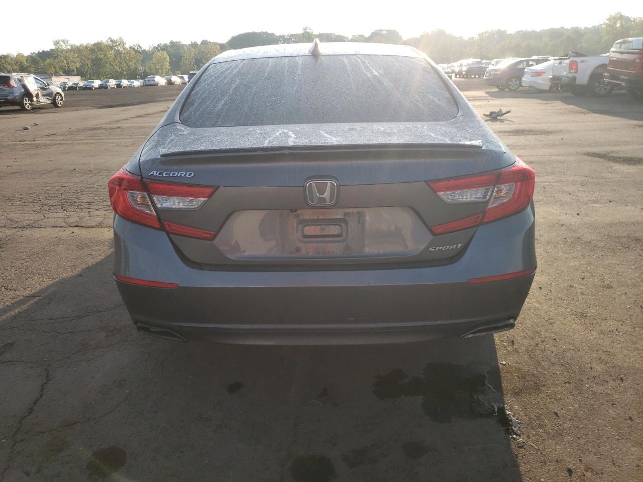 2018 Honda Accord Sport - Image 6