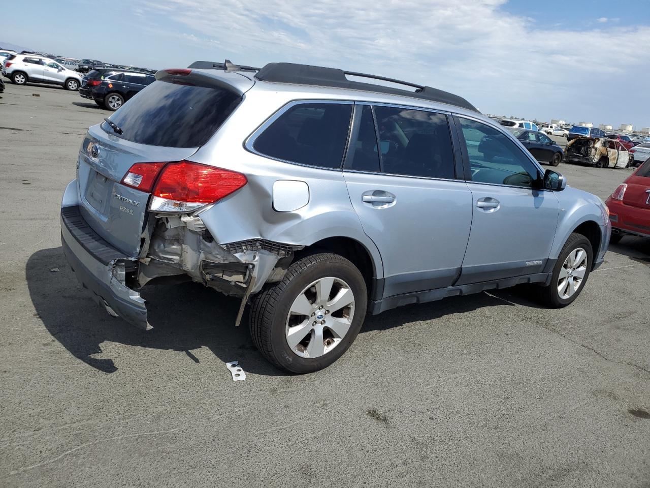 2012 Subaru Outback 2.5I Limited - Фото 3