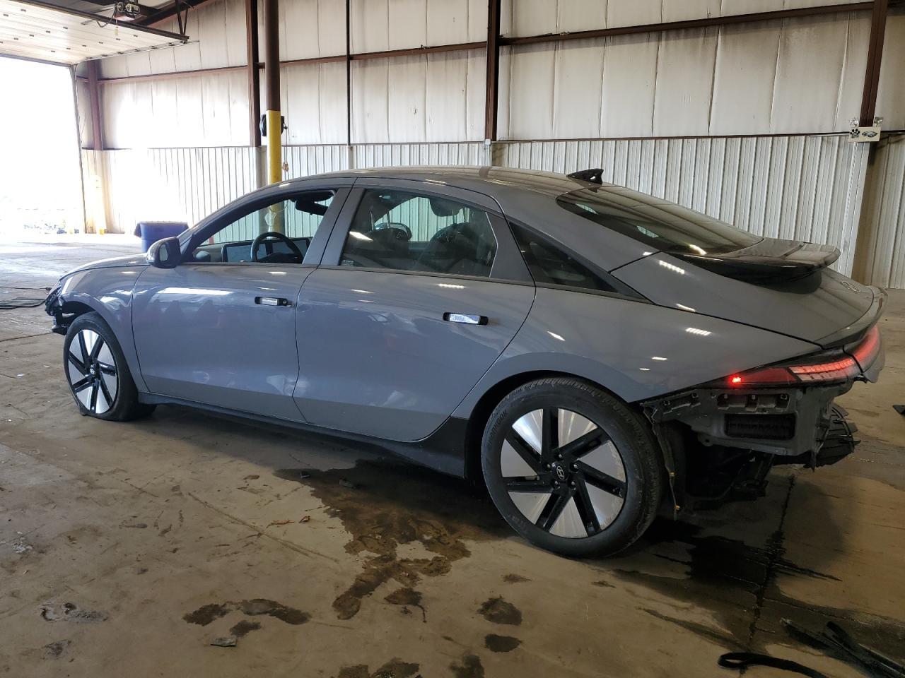 2024 Hyundai Ioniq 6 Se - Image 2