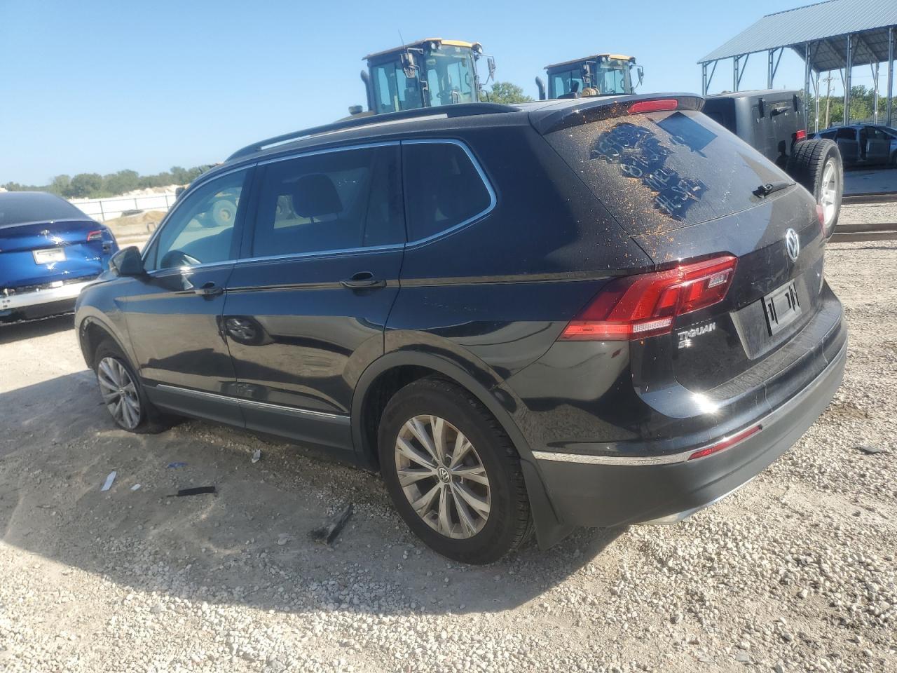 2018 Volkswagen Tiguan Se - Фото 2