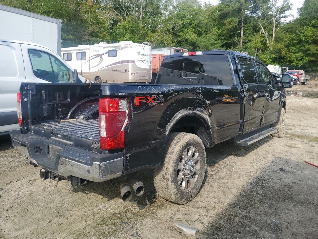 2022 Ford F350 Super Duty - Image 3