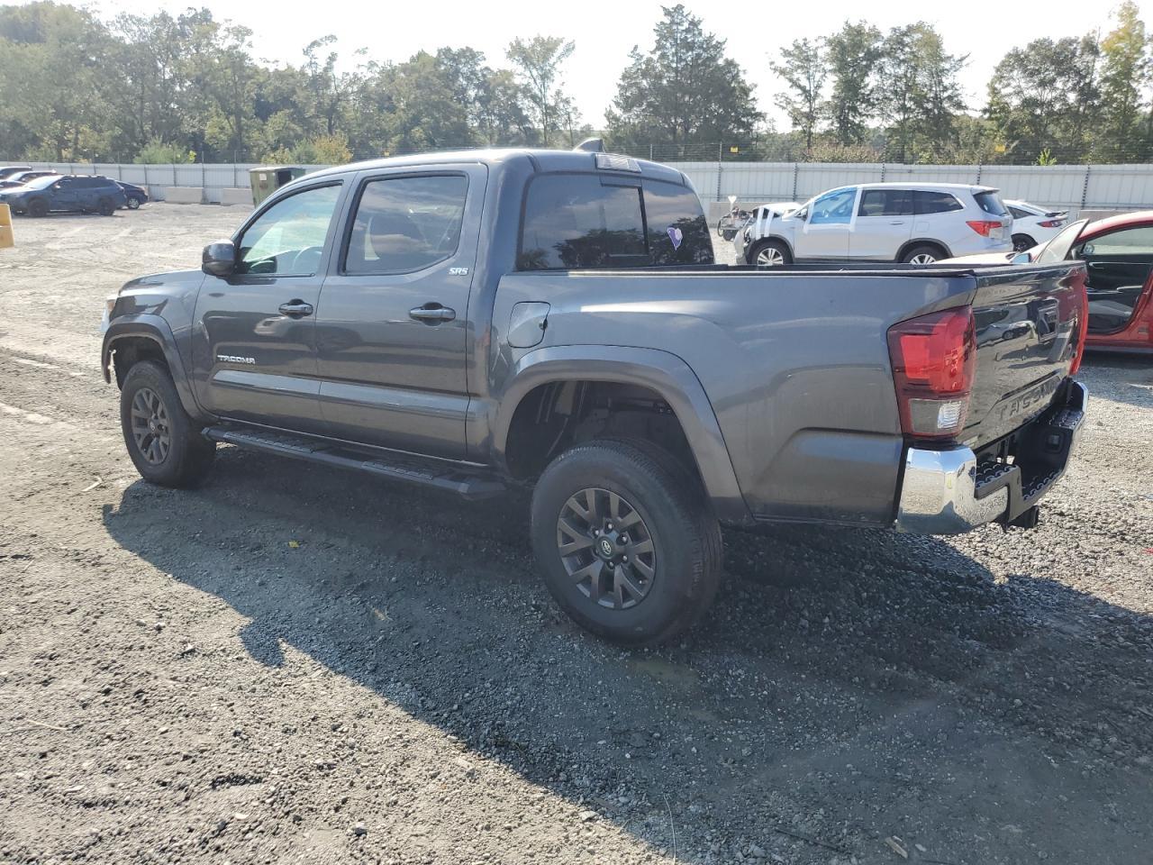 2020 Toyota Tacoma Double Cab - Фото 2