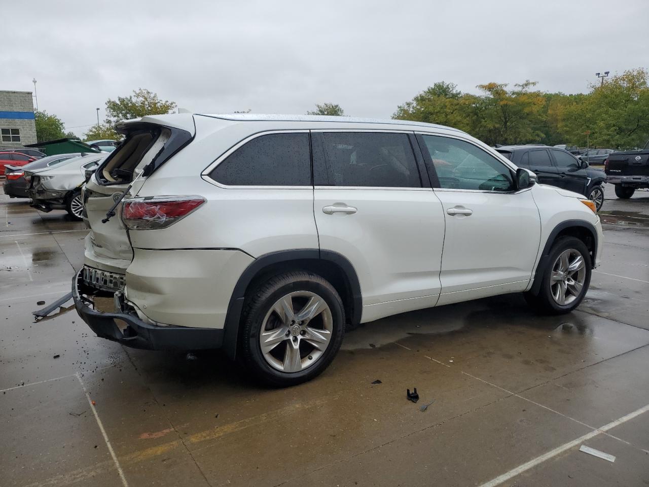 2015 Toyota Highlander Limited - Image 3