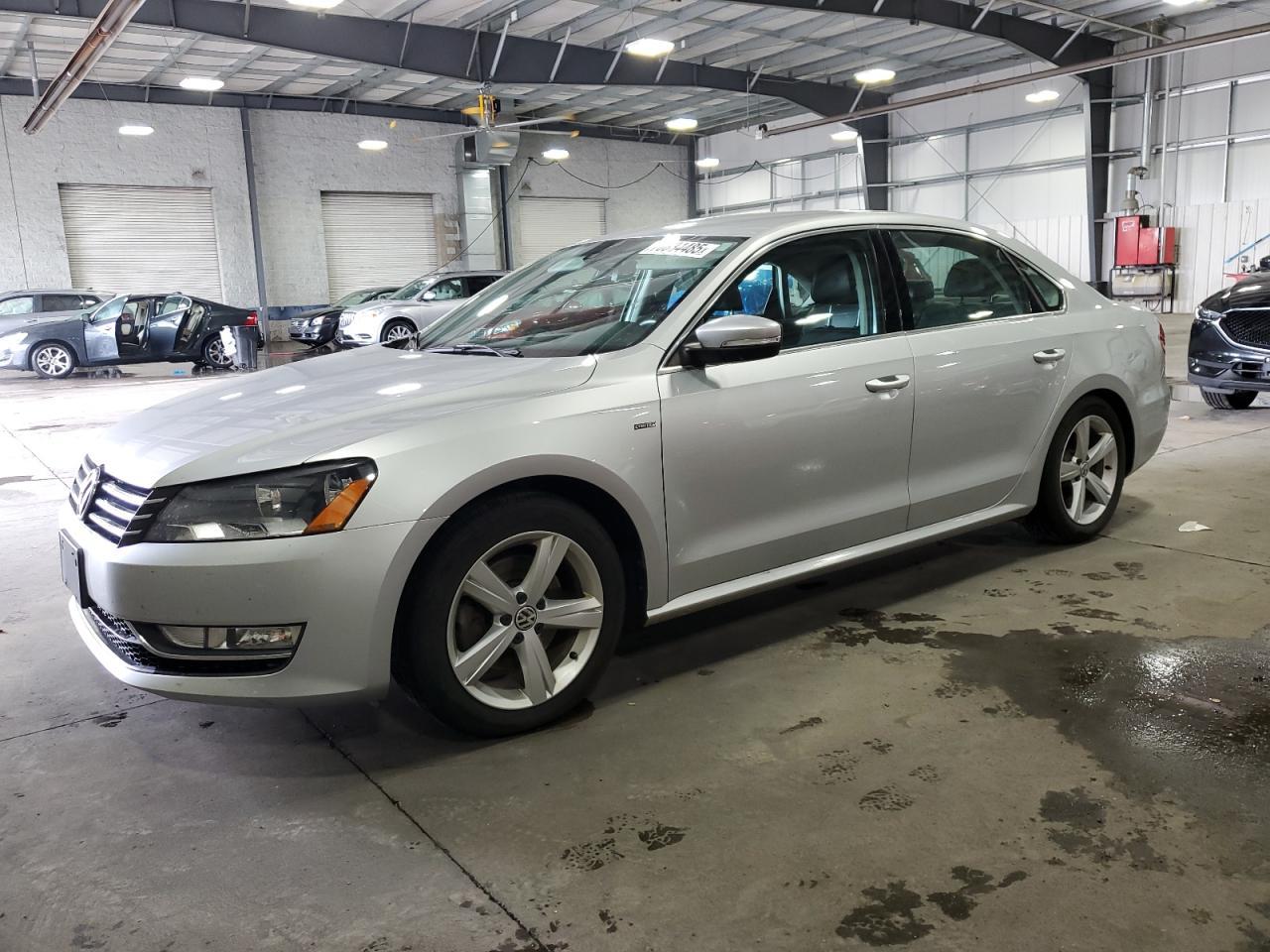 2015 Volkswagen Passat S