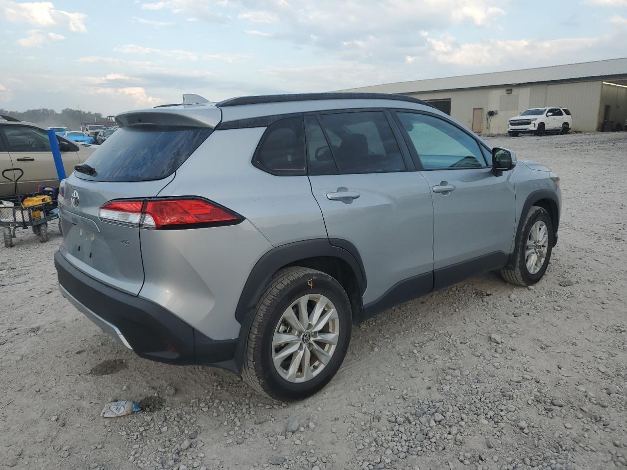 2023 Toyota Corolla Cross Le - Фото 3