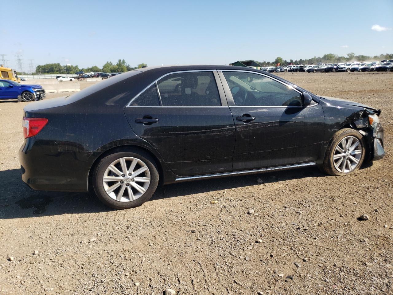 2013 Toyota Camry L - Фото 3