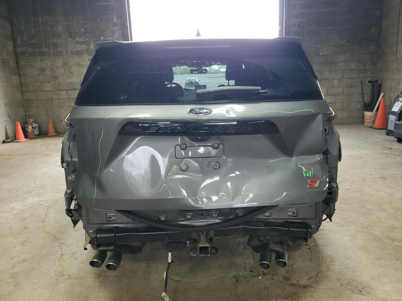 2021 Ford Explorer St - Фото 6