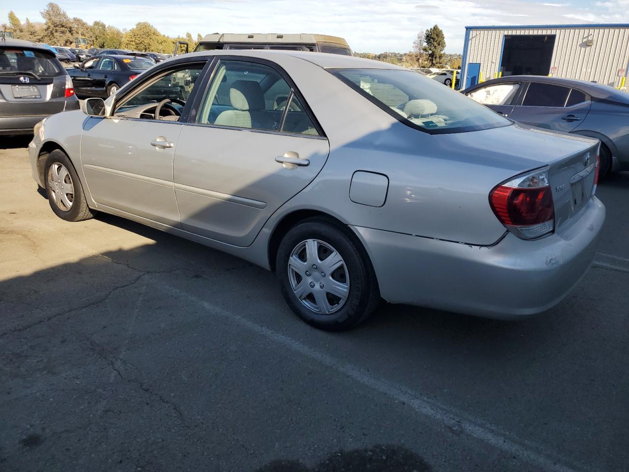 2006 Toyota Camry Le - Фото 2