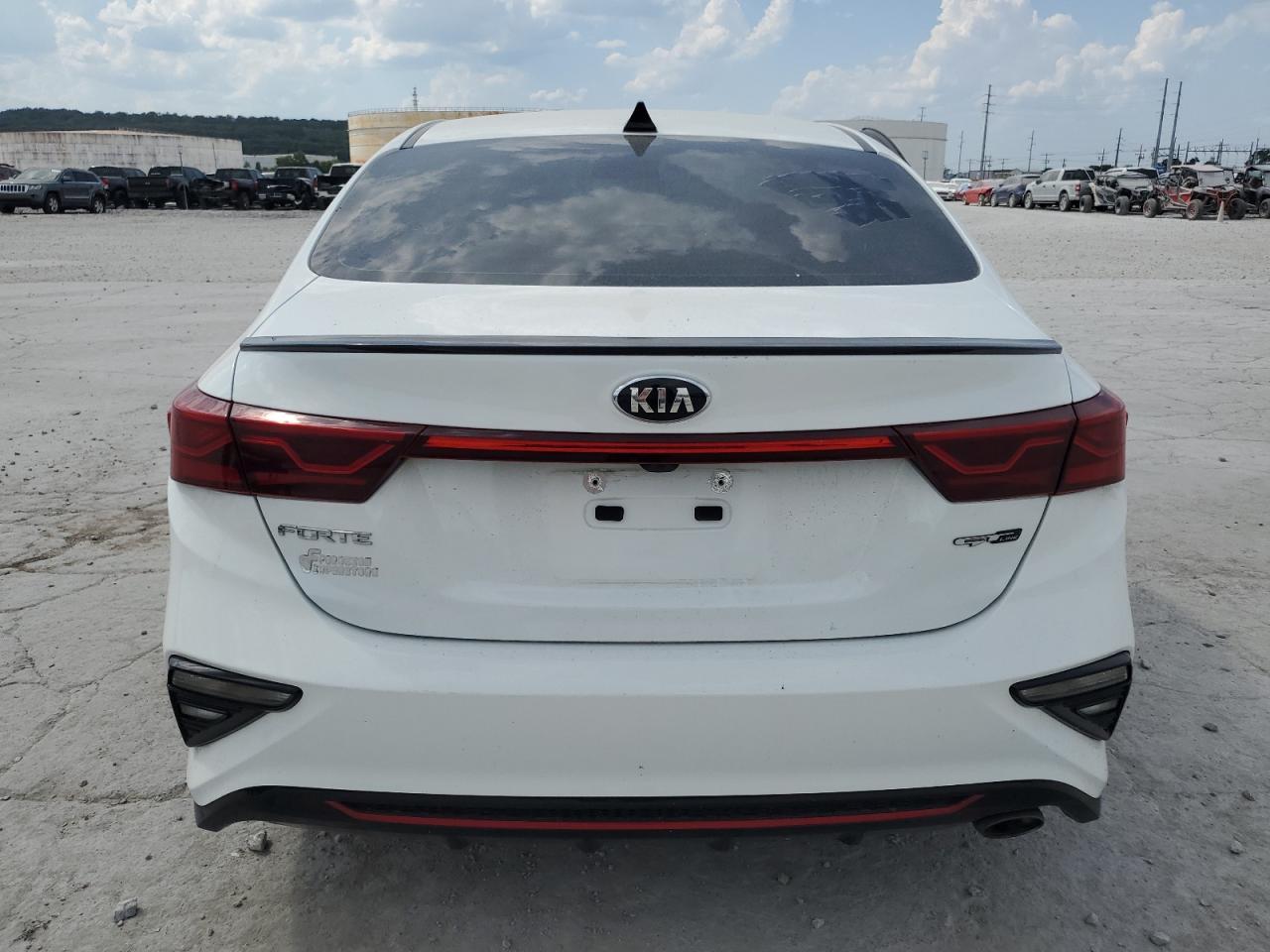 2021 Kia Forte Gt Line - Image 6
