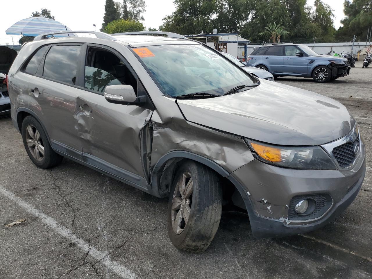 2013 Kia Sorento Ex - Image 4