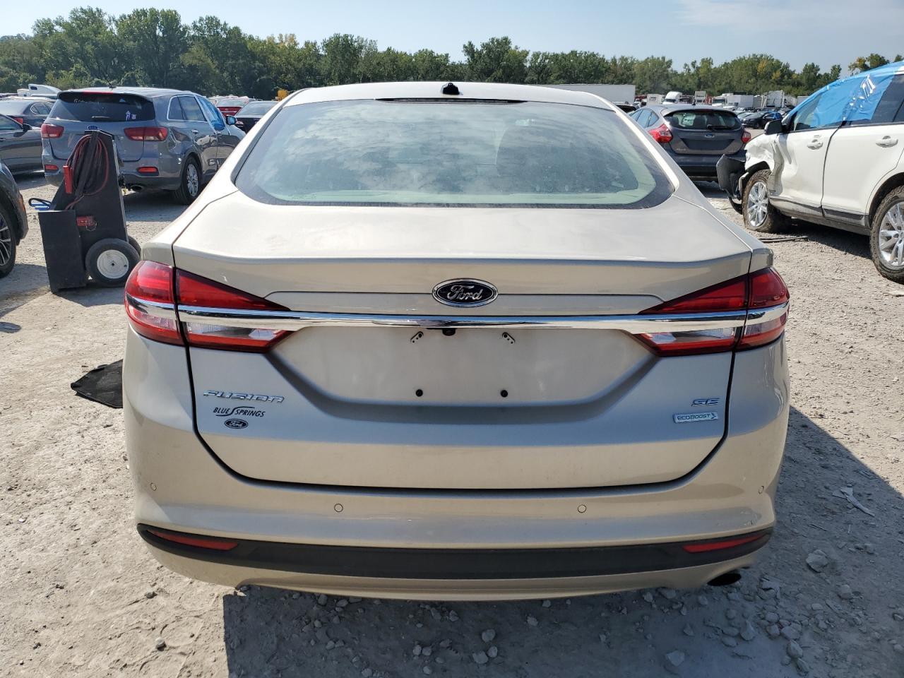 2017 Ford Fusion Se - Фото 6