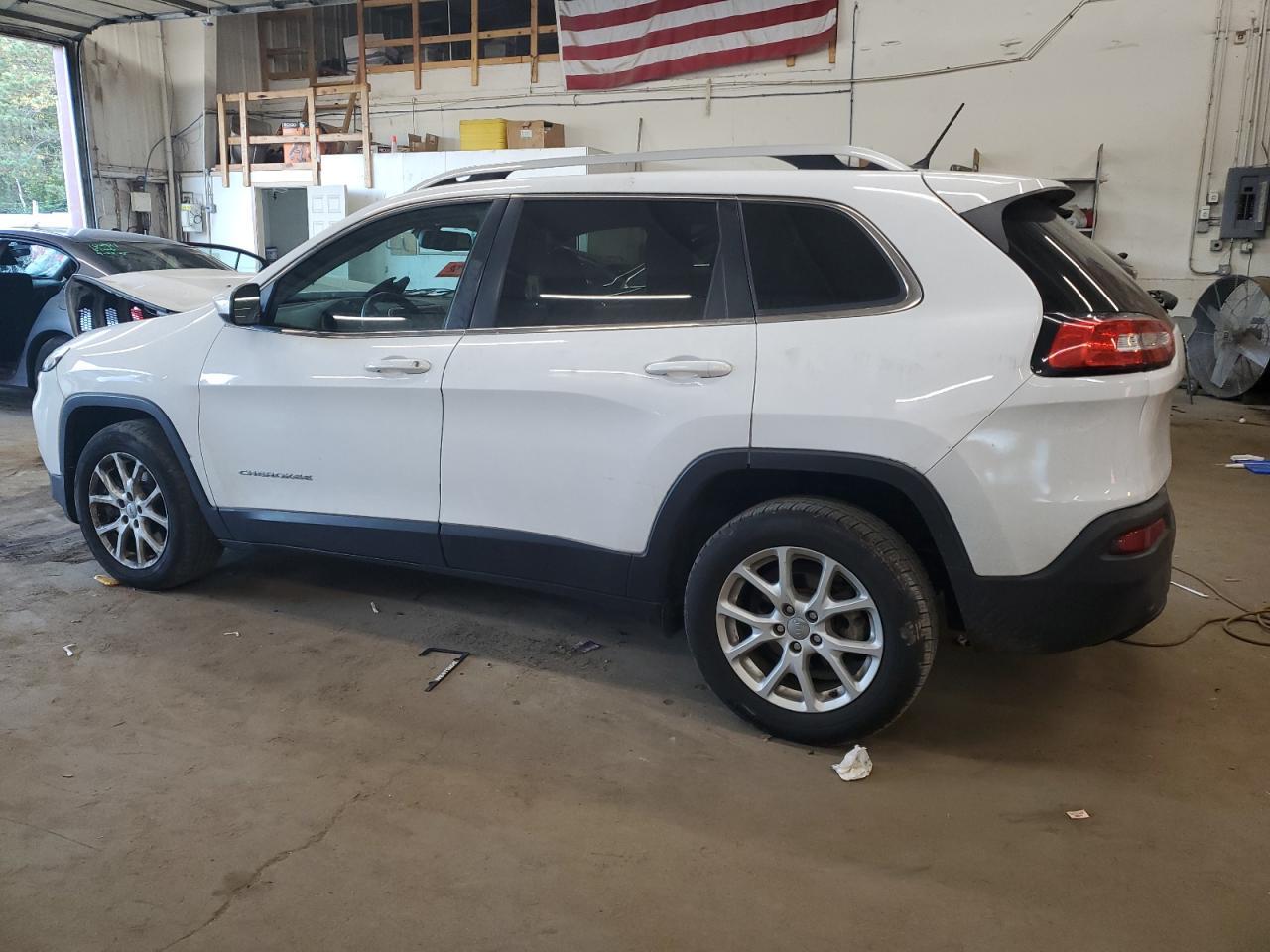 2018 Jeep Cherokee Latitude - Фото 2