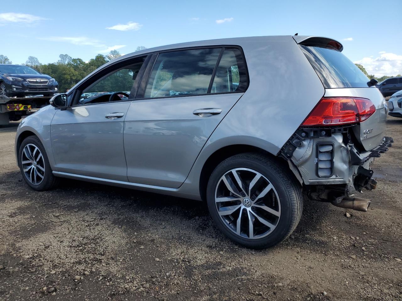 2017 Volkswagen Golf S - Фото 2