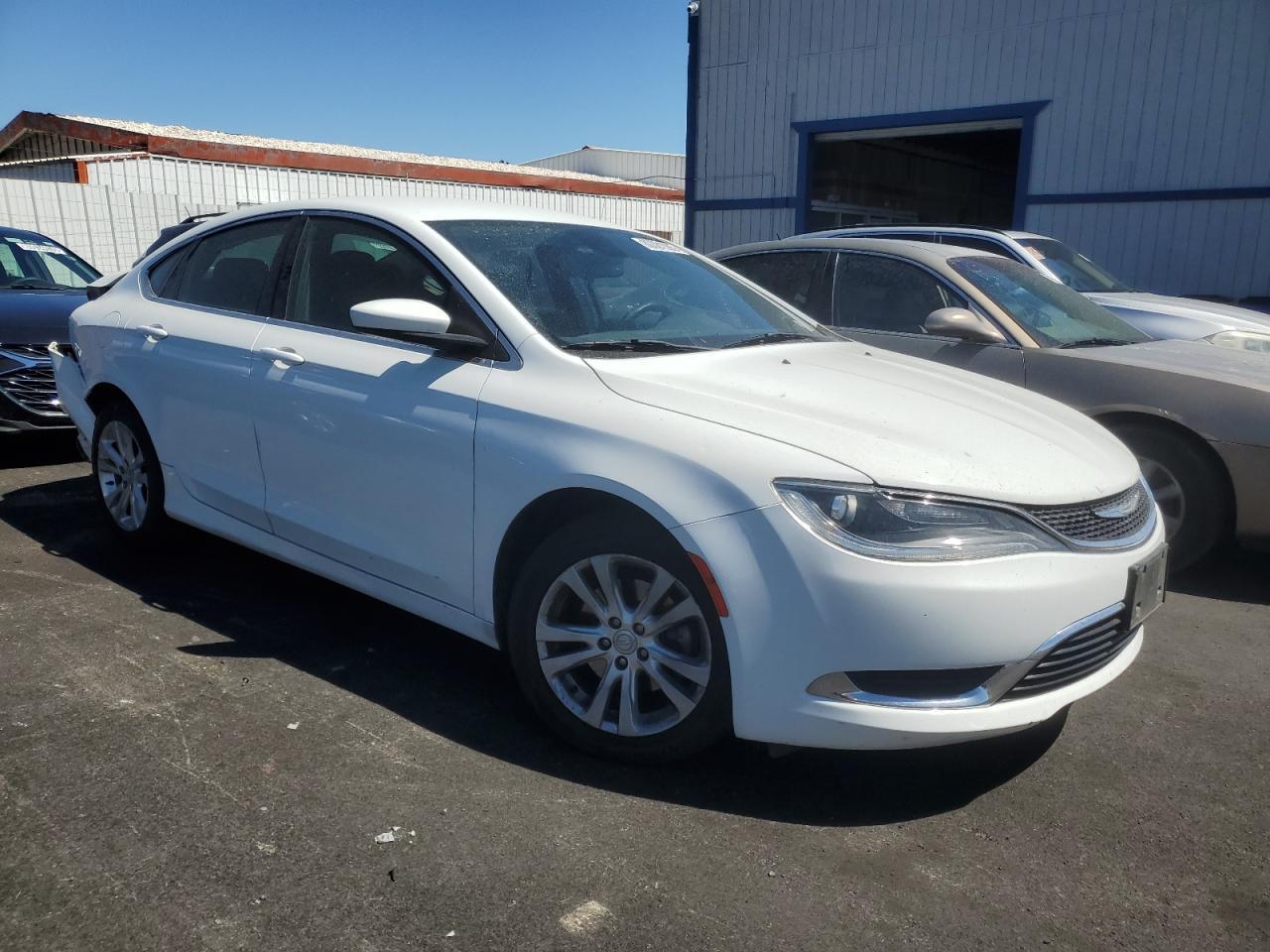 2015 Chrysler 200 Limited - Image 4