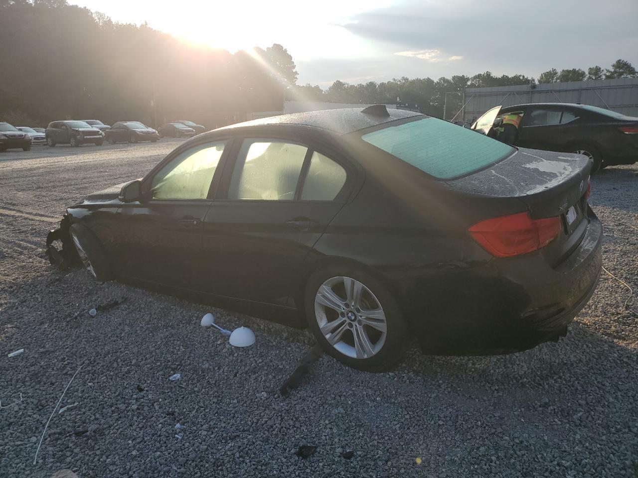 2016 BMW 328 Xi Sulev - Image 2
