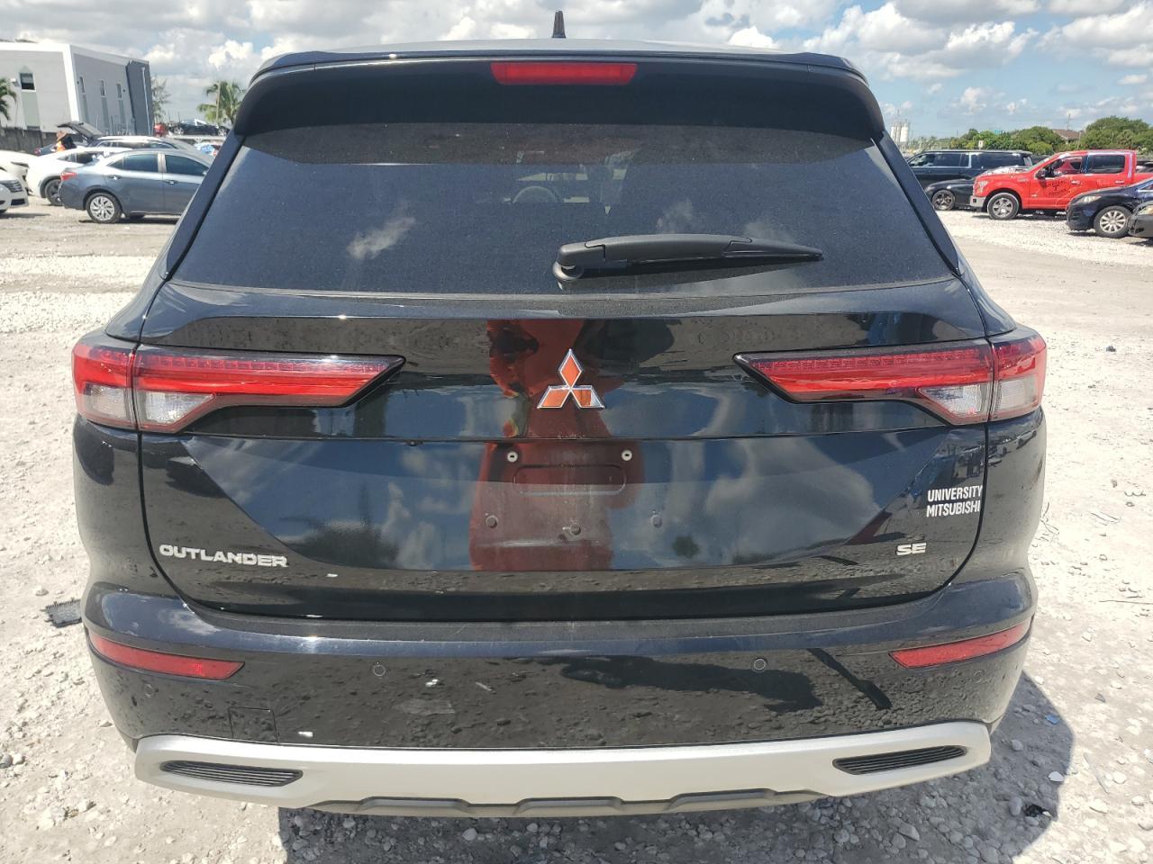 2023 Mitsubishi Outlander Se - Фото 6