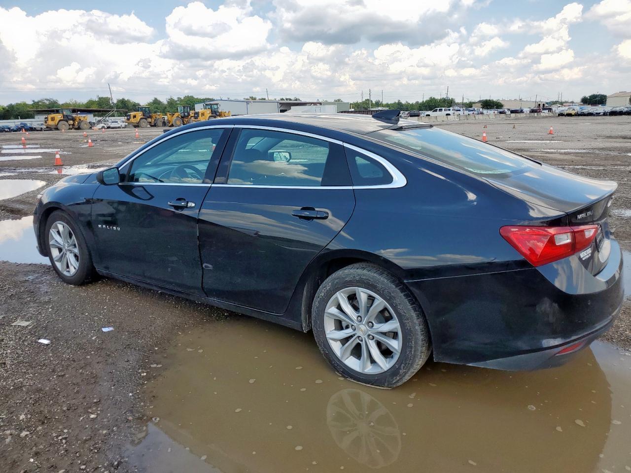 2024 Chevrolet Malibu Lt - Image 2
