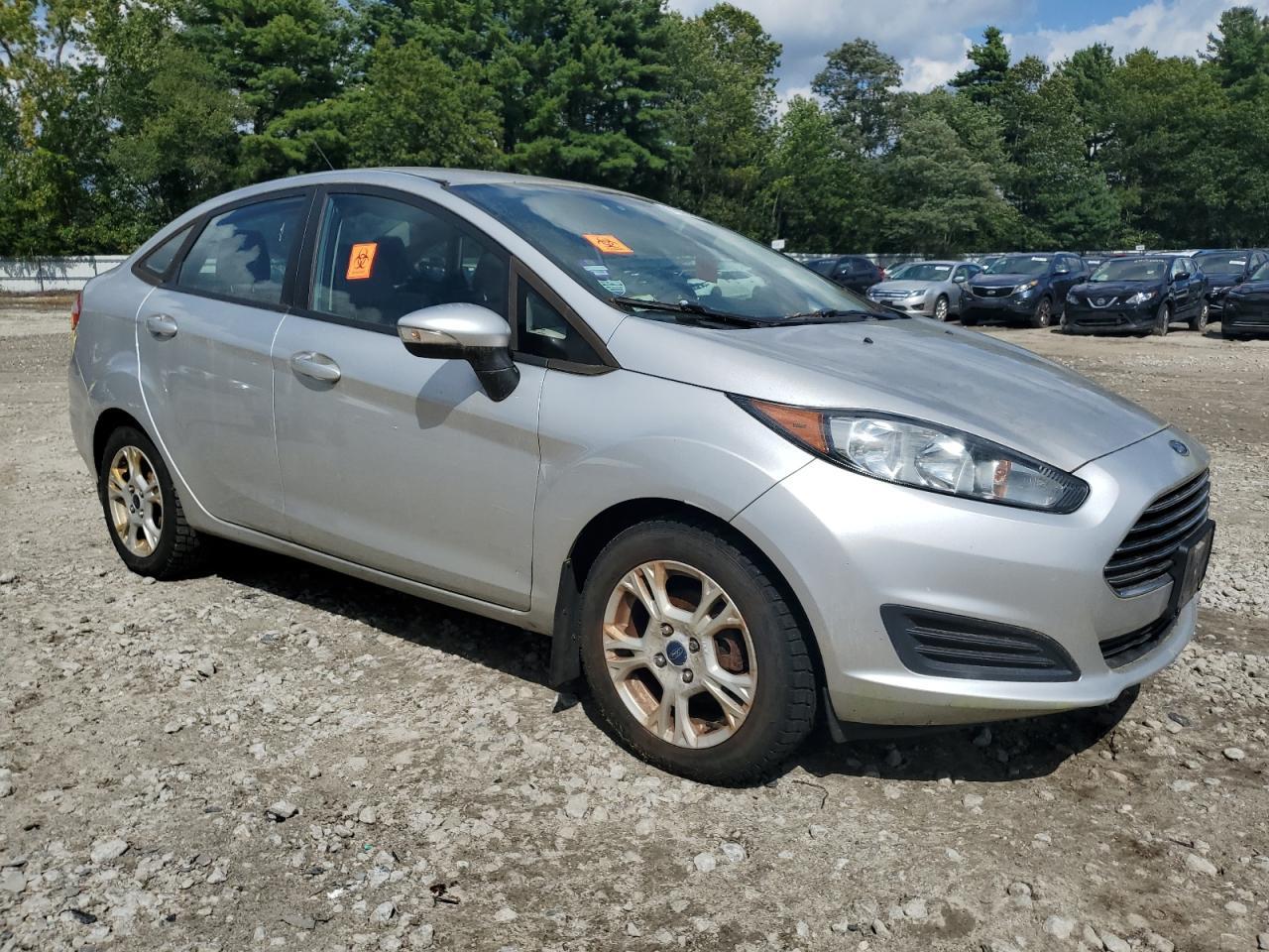 2014 Ford Fiesta Se - Фото 4