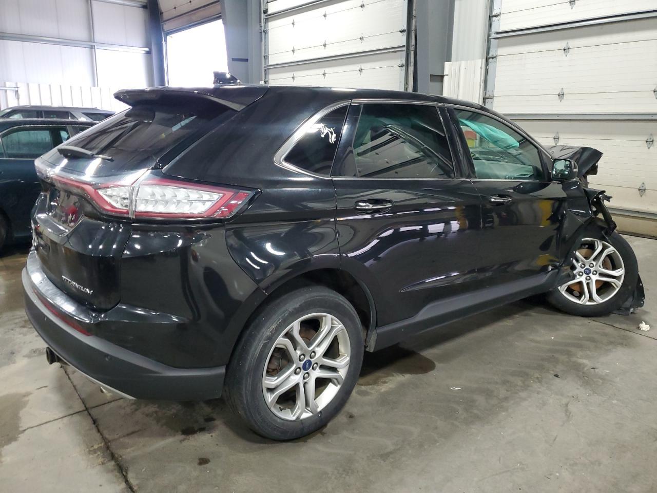 2015 Ford Edge Titanium - Image 3