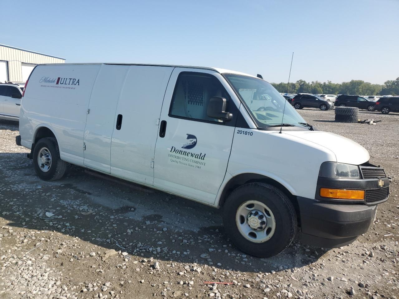 2018 Chevrolet Express G3500 - Фото 4