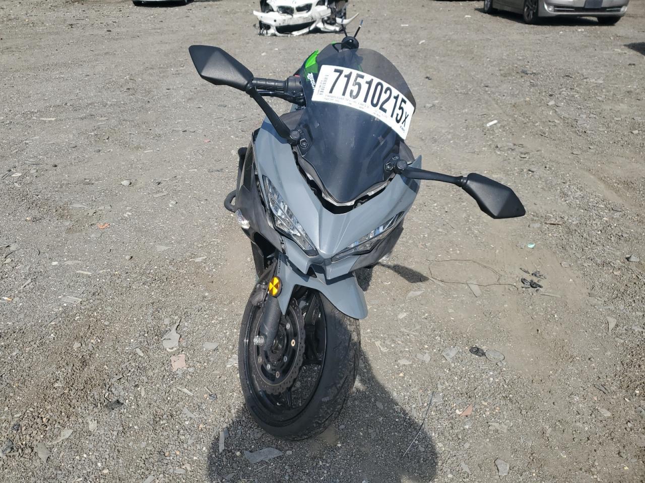 2019 Kawasaki Ex400 - Image 2