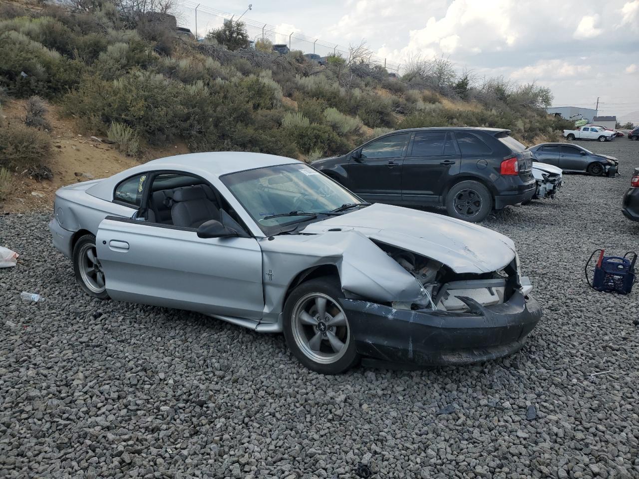 1998 Ford Mustang - Фото 4