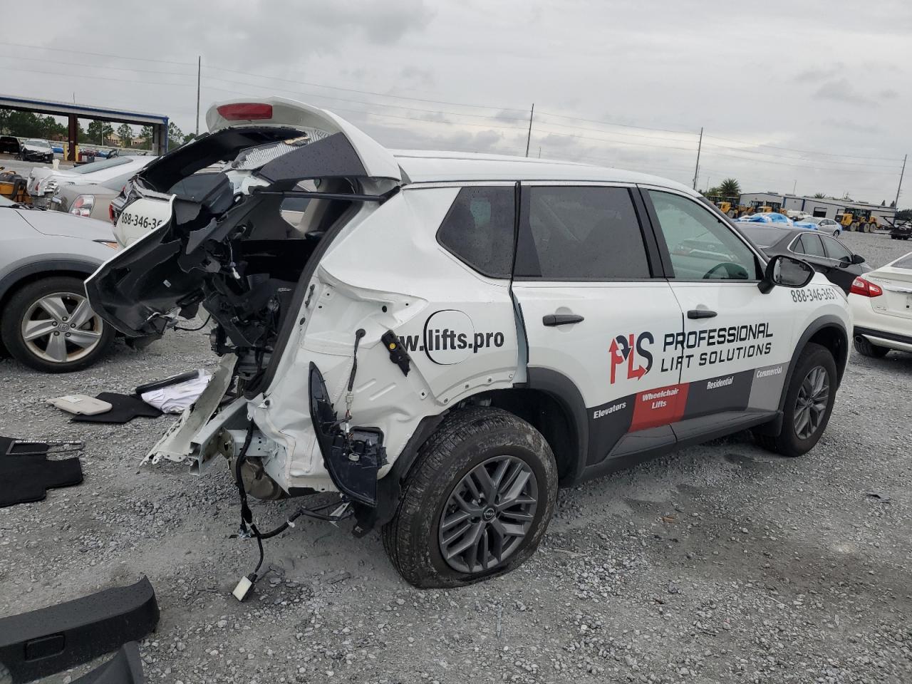 2025 Nissan Rogue S - Фото 3