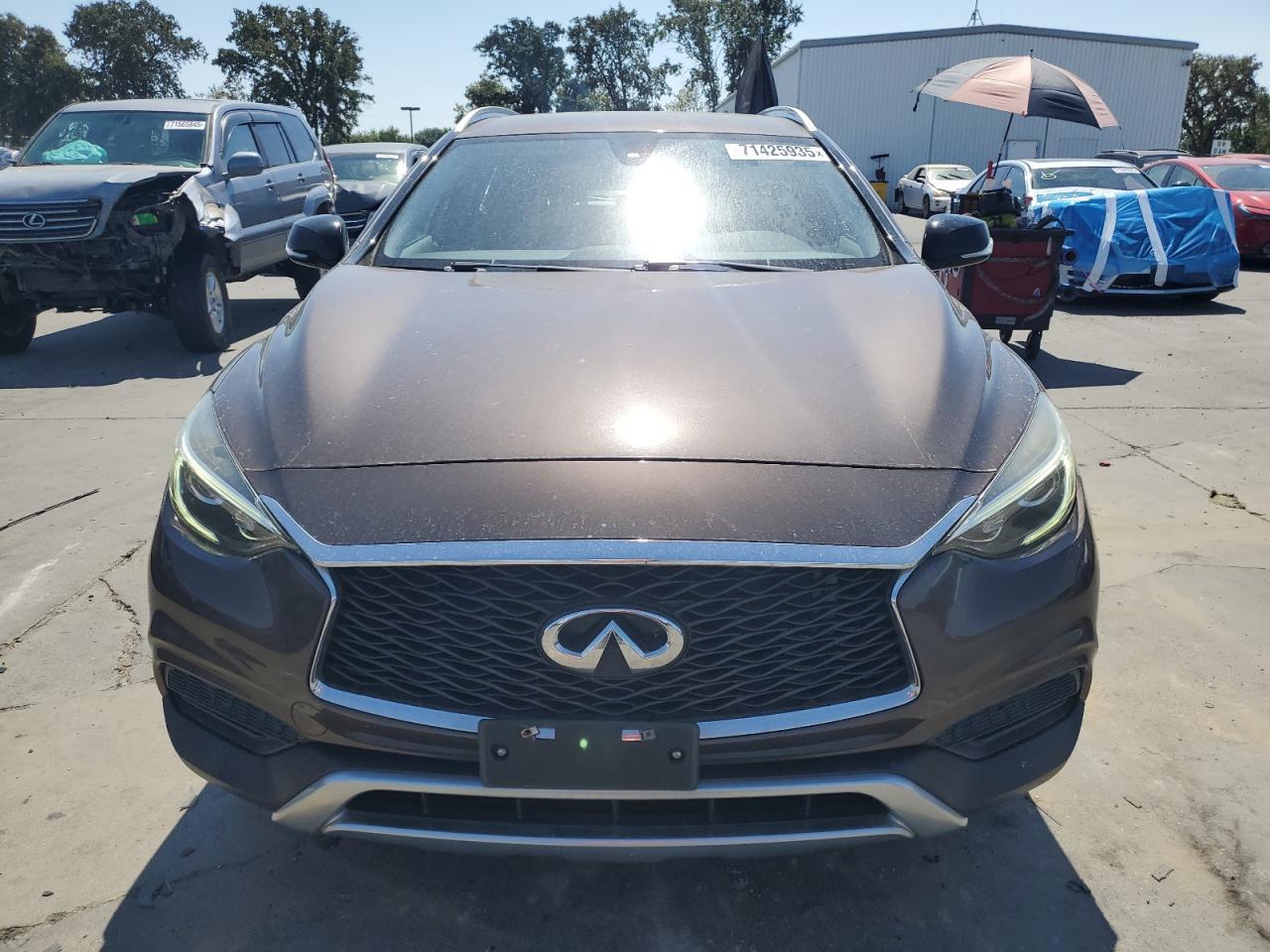 2017 Infiniti Qx30 Base - Фото 5