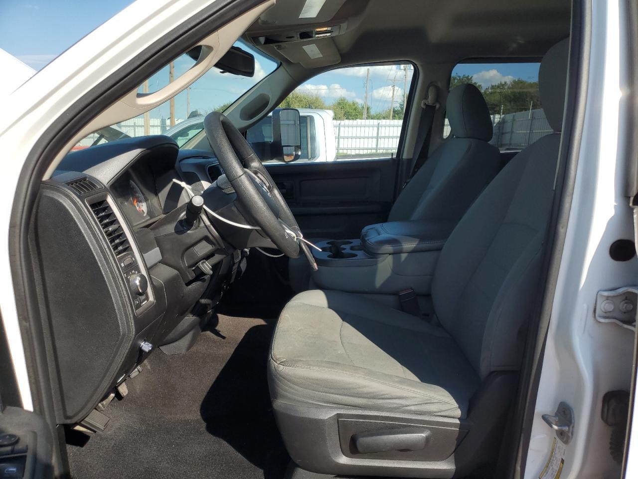 2013 Ram 2500 St - Image 7