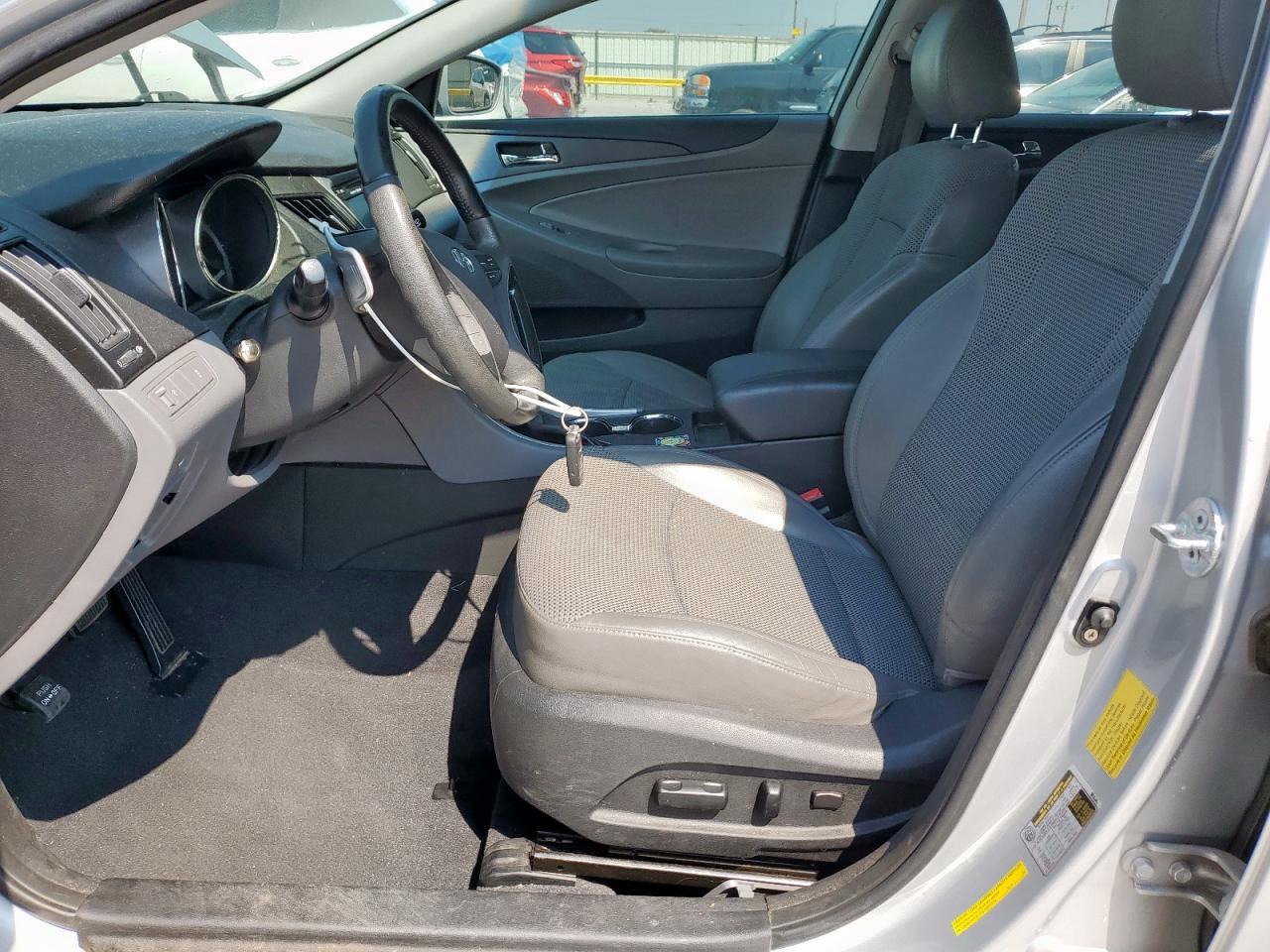 2011 Hyundai Sonata Se - Image 7