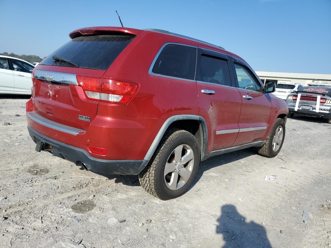 2011 Jeep Grand Cherokee Overland - Image 3