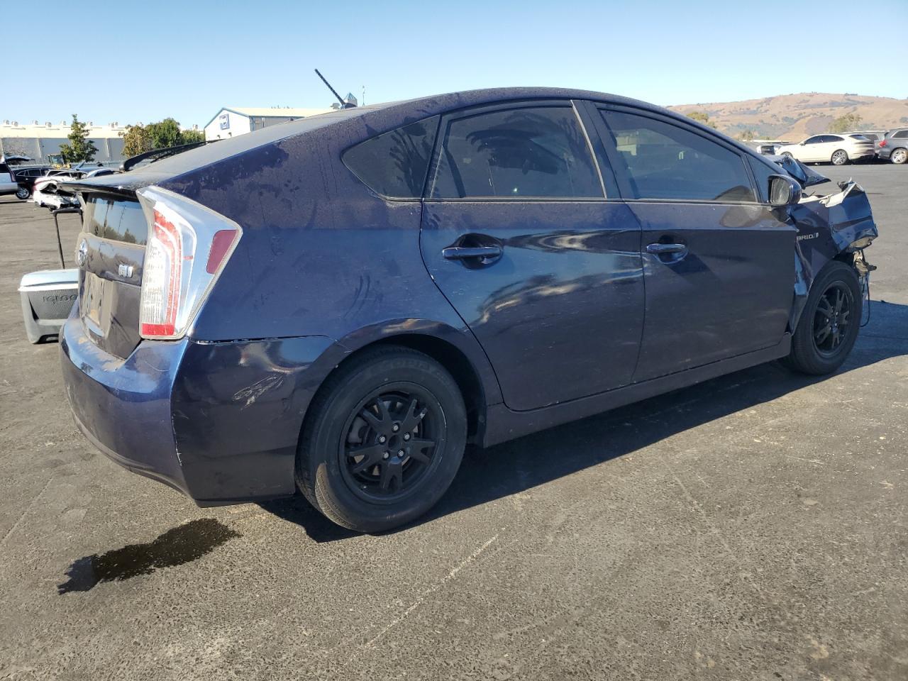 2015 Toyota Prius - Фото 3