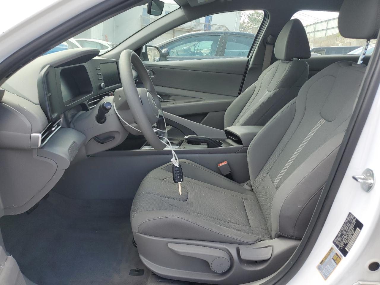 2024 Hyundai Elantra Se - Фото 7