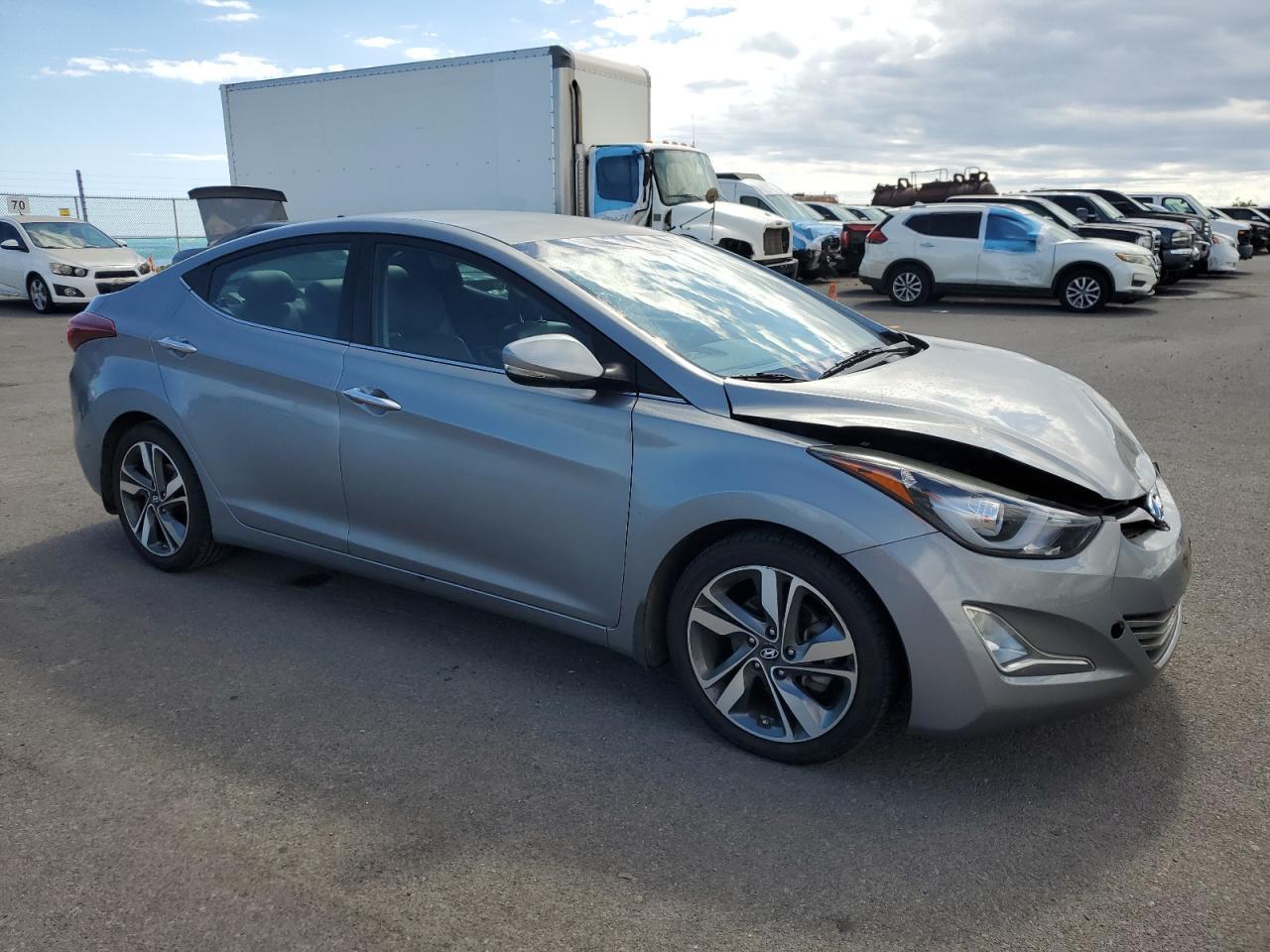 2015 Hyundai Elantra Se - Фото 4