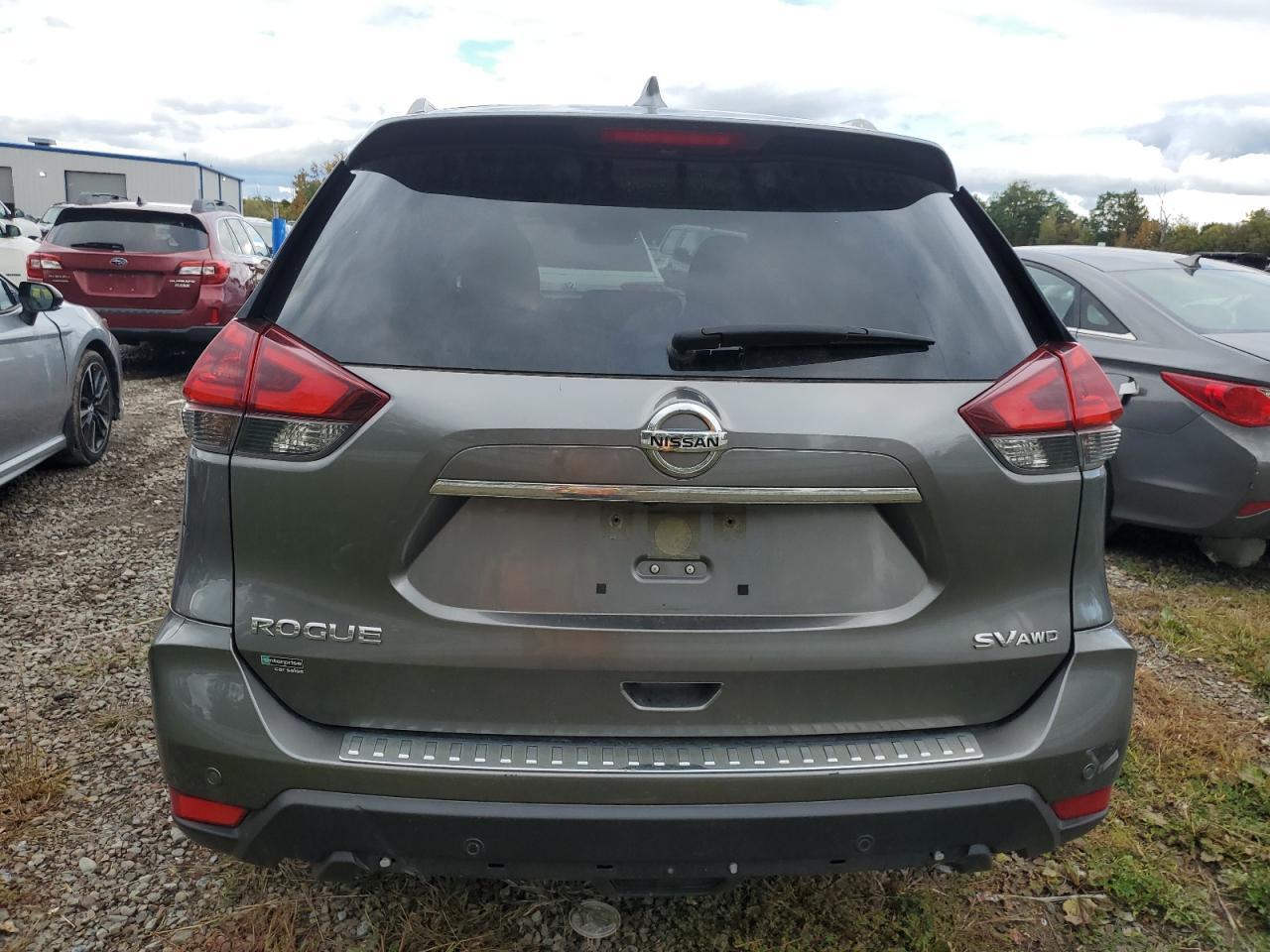 2019 Nissan Rogue S - Image 6
