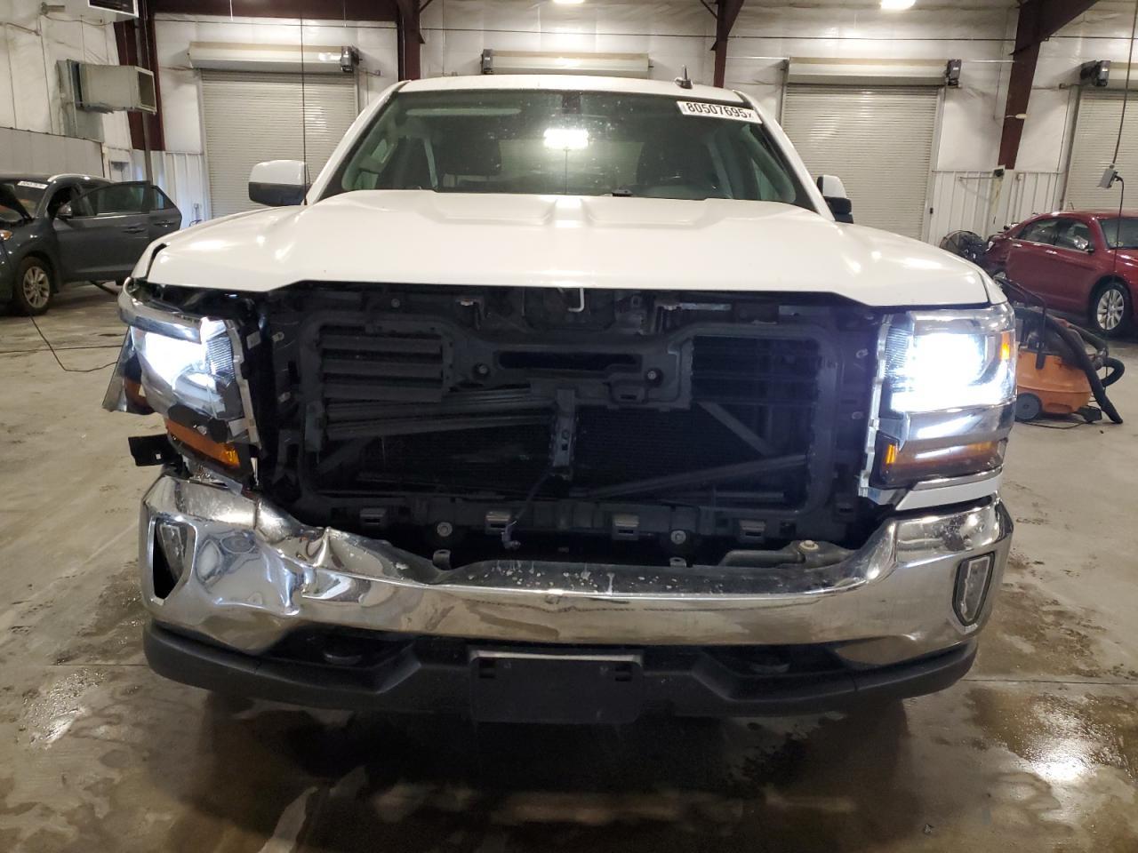 2017 Chevrolet Silverado K1500 Lt - Image 5