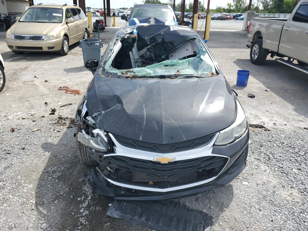 2019 Chevrolet Cruze Ls - Фото 5