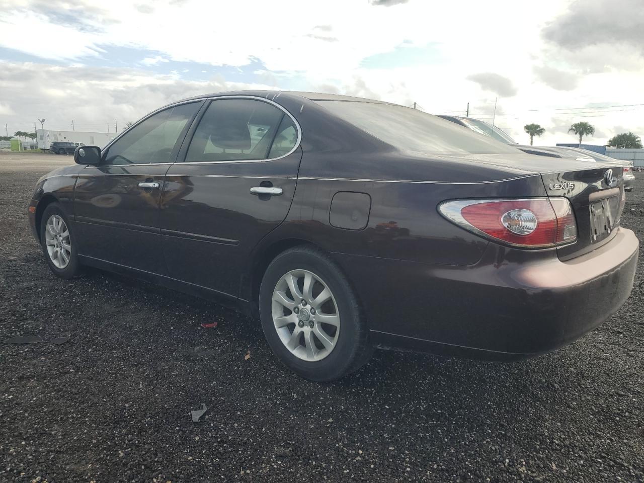 2003 Lexus Es 300 - Image 2