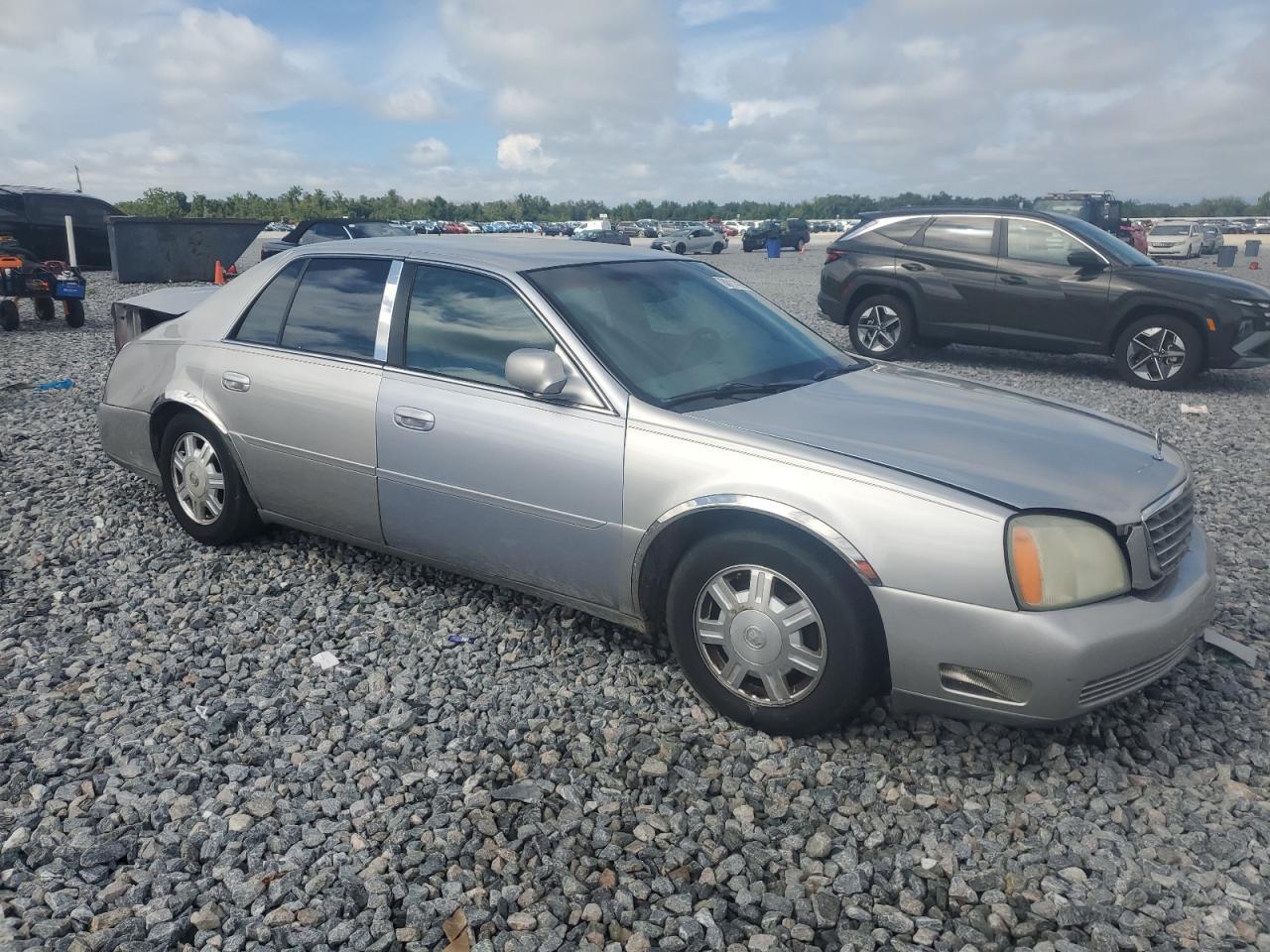 2004 Cadillac Deville - Image 4