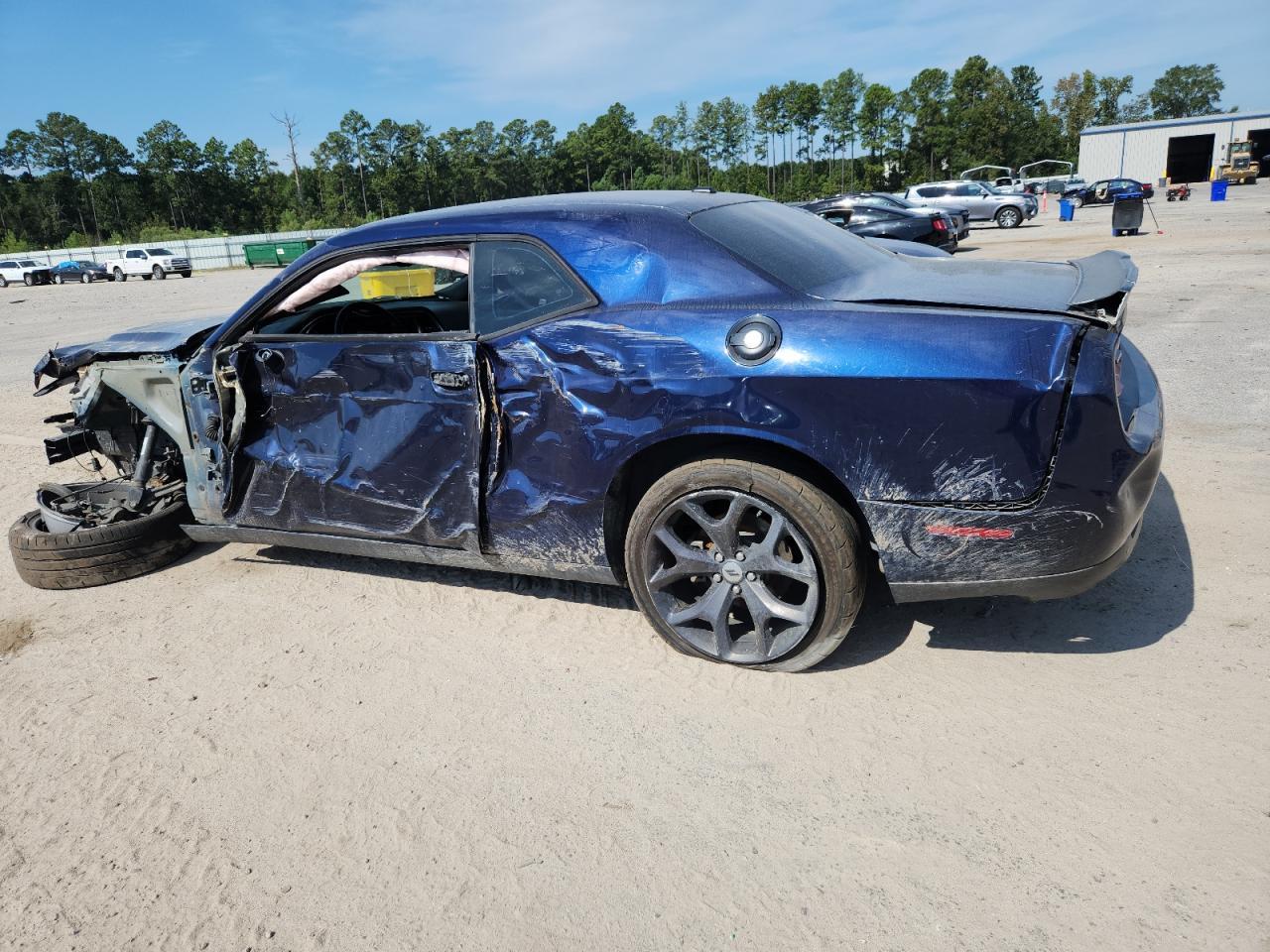2017 Dodge Challenger Sxt - Фото 2