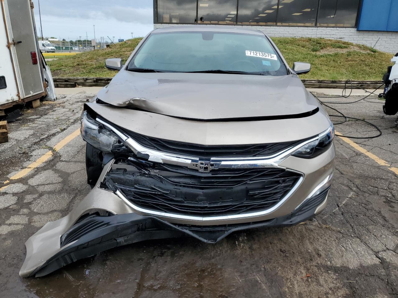 2022 Chevrolet Malibu Rs - Фото 5